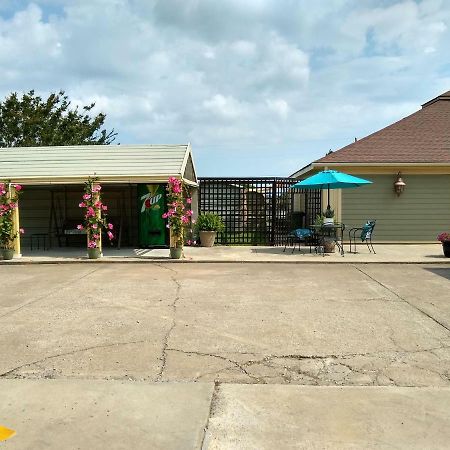 Southern Comfort Suites Mayfield Exterior foto